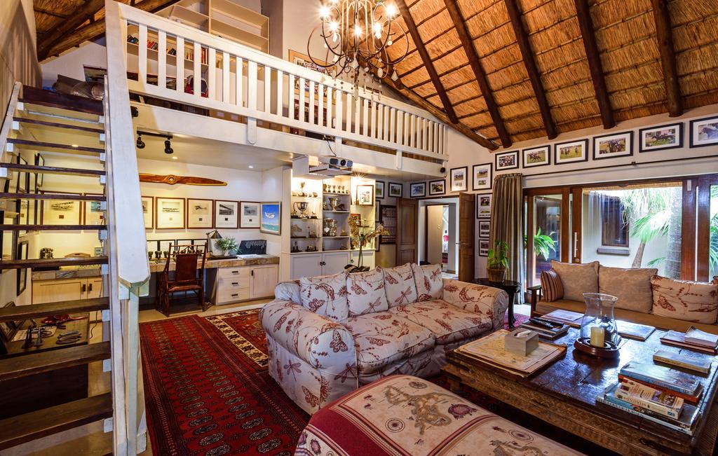 Villa Khaya Ndlovu Safari Manor à Hoedspruit Extérieur photo
